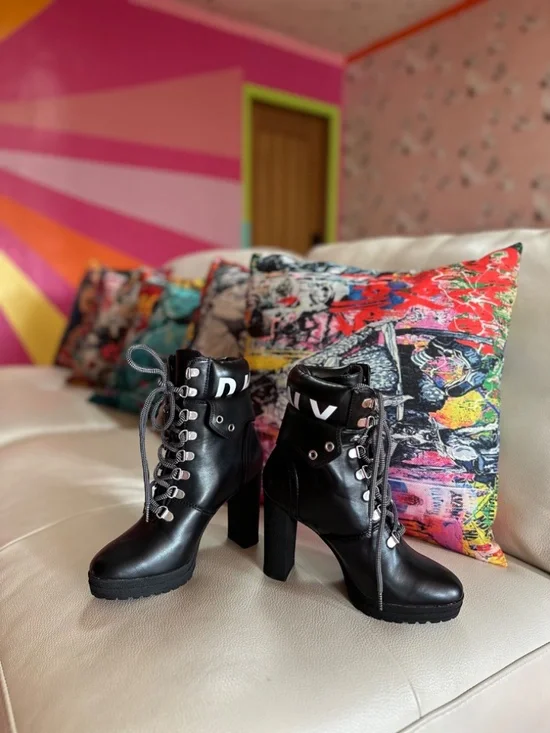 DKNY Black Leather Lace-Up Ankle High Heeled Boots Women's 6.5 - Picture 9 of 14